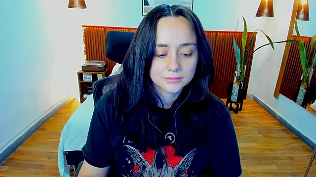 Snapshot of KatherineBond chatting on 02/28/26, 06:09 KatherineBond online show from 02/28/26, 06:09