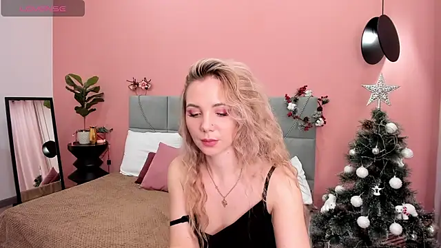 EvaMoran online show from 12/30/24, 07:59