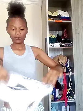 kelsie421 online show from 01/08/25, 05:59