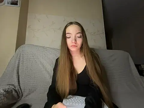 Snapshot of BarbaraFantasy chatting on 01/25/25, 09:35 BarbaraFantasy online show from 01/25/25, 09:35