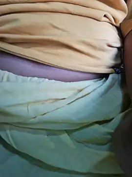 Snapshot of Priya_Bong chatting on 10/04/25, 02:09 Priya Bong online show from 10/04/25, 02:09