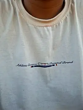 Snapshot of Priya_Bong chatting on 10/12/25, 04:11 Priya Bong online show from 10/12/25, 04:11