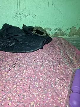 Priya Bong online show from 02/11/26, 03:39