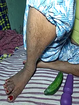 Priya Bong online show from 03/12/26, 03:40