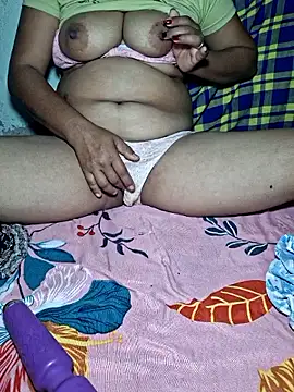 Priya Bong online show from 04/04/26, 02:43