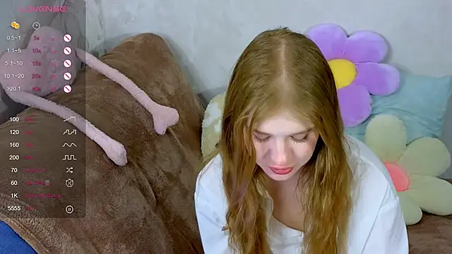 TrissMerigold9 online show from 10/10/25, 06:40