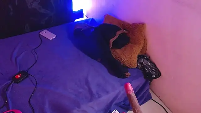 AnnaliOlsenX online show from 12/16/24, 04:49