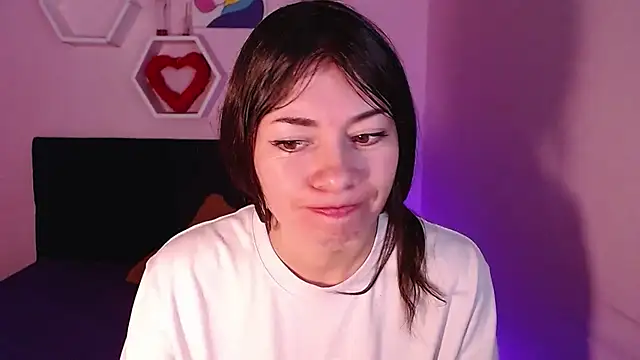 AnnaliOlsenX online show from 12/23/24, 01:03