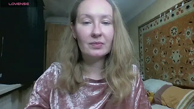 AnnaXLovers online show from 10/21/25, 10:05