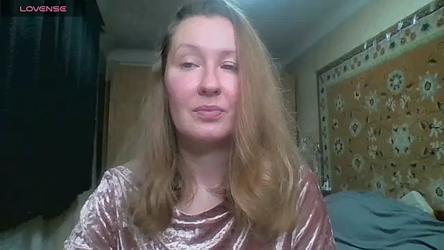 AnnaXLovers online show from 12/19/25, 10:00