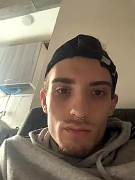 LaMaterialista online show from 10/19/25, 03:12