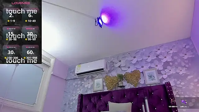 Snapshot of Danee_19_ chatting on 03/18/25, 11:30 Danee 19 online show from 03/18/25, 11:30