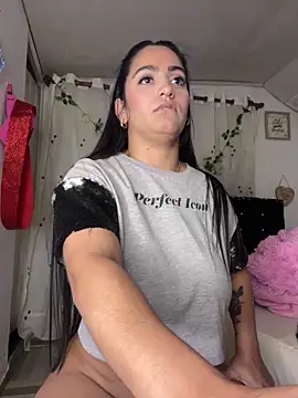 Snapshot of JazminTaylor chatting on 03/11/25, 02:21 JazminTaylor online show from 03/11/25, 02:21