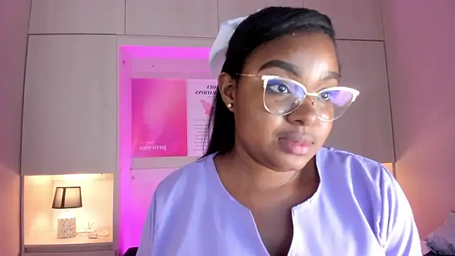 Snapshot of tamaraa_smiith chatting on 12/03/25, 08:07 tamaraa smiith online show from 12/03/25, 08:07