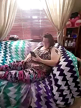 Snapshot of Bayou_Woman68 chatting on 06/21/26, 02:30 Bayou Woman68 online show from 06/21/26, 02:30