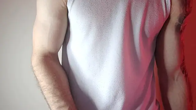 Snapshot of Kenner_fox77 chatting on 02/13/25, 04:07 Kenner fox77 online show from 02/13/25, 04:07