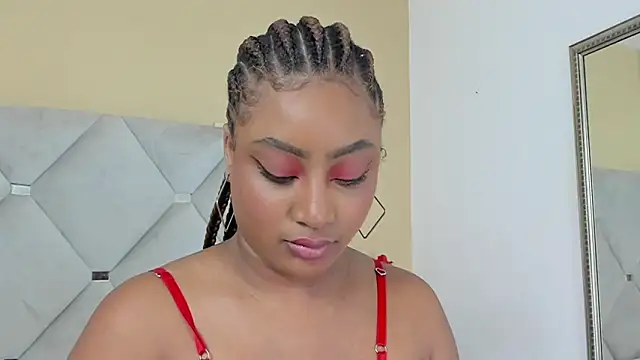 Snapshot of Adelehottman chatting on 02/05/25, 04:03 Adelehottman online show from 02/05/25, 04:03