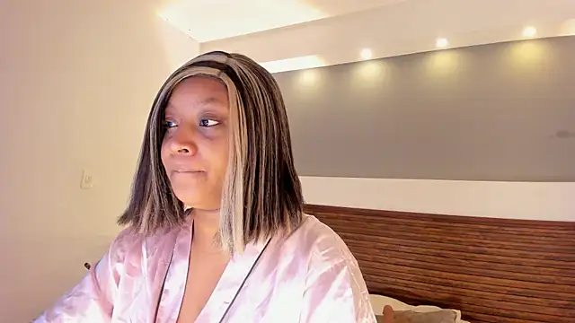 Snapshot of Adelehottman chatting on 12/05/25, 02:58 Adelehottman online show from 12/05/25, 02:58