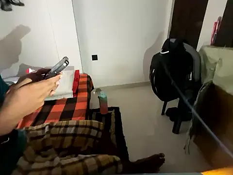 Snapshot of alanjoyoo chatting on 01/09/26, 06:38 alanjoyoo online show from 01/09/26, 06:38