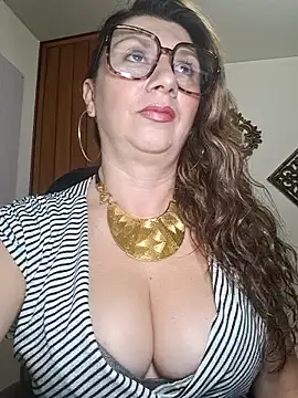 Snapshot of Sussy50 chatting on 02/28/25, 11:45 Sussy50 online show from 02/28/25, 11:45