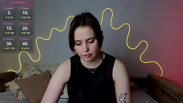 Aisha Riley online show from 03/21/25, 12:39