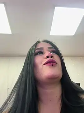 chica Hetfield online show from 12/23/24, 06:27