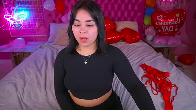 Snapshot of SusieWood chatting on 02/15/26, 07:51 SusieWood online show from 02/15/26, 07:51