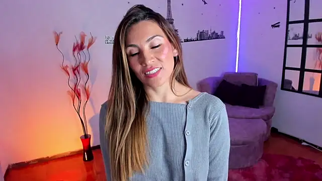 Snapshot of Elizabeth_taylor_b chatting on 02/05/26, 10:58 Elizabeth taylor b online show from 02/05/26, 10:58