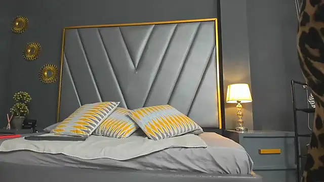 BrendaAdams  online show from 02/21/25, 11:01