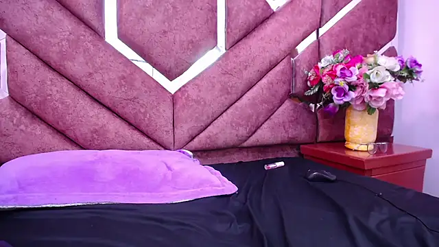 Snapshot of milly_print chatting on 12/20/24, 09:00 milly print online show from 12/20/24, 09:00