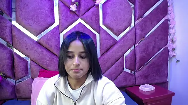 Snapshot of milly_print chatting on 02/19/25, 02:23 milly print online show from 02/19/25, 02:23