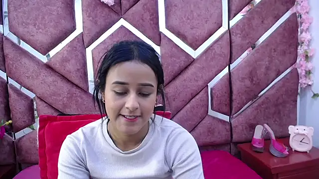 Snapshot of milly_print chatting on 02/21/25, 02:50 milly print online show from 02/21/25, 02:50