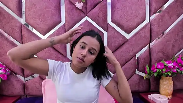 Snapshot of milly_print chatting on 03/10/25, 03:01 milly print online show from 03/10/25, 03:01