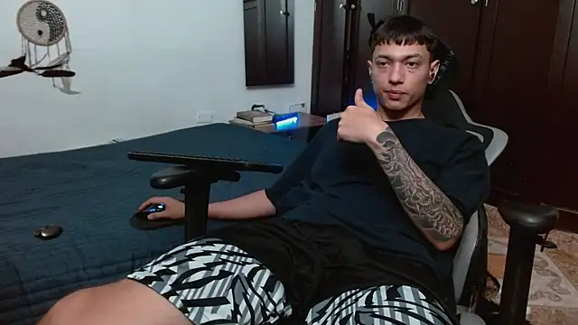 aaron blug online show from 11/19/25, 10:54