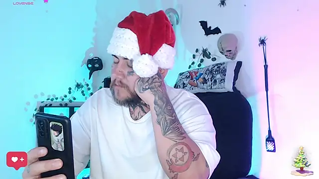 Snapshot of Ash_gusbig chatting on 12/24/24, 04:55 Ash gusbig online show from 12/24/24, 04:55