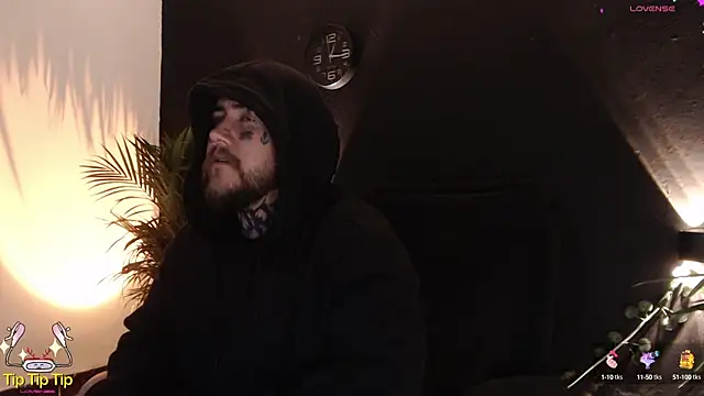 Snapshot of Ash_gusbig chatting on 01/15/25, 02:17 Ash gusbig online show from 01/15/25, 02:17