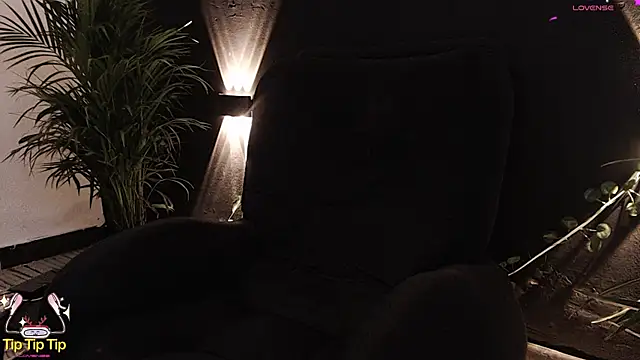 Snapshot of Ash_gusbig chatting on 01/16/25, 01:36 Ash gusbig online show from 01/16/25, 01:36