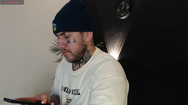 Snapshot of Ash_gusbig chatting on 02/06/25, 03:06 Ash gusbig online show from 02/06/25, 03:06