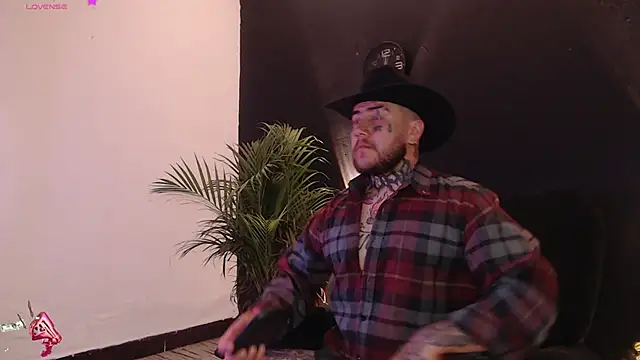 Snapshot of Ash_gusbig chatting on 02/19/25, 02:55 Ash gusbig online show from 02/19/25, 02:55