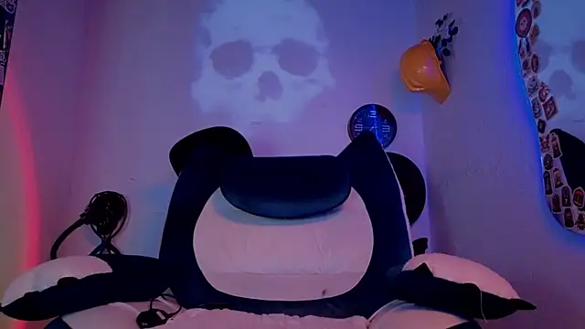 Snapshot of Ash_gusbig chatting on 09/15/25, 03:50 Ash gusbig online show from 09/15/25, 03:50