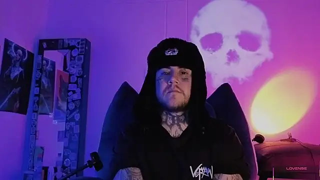 Snapshot of Ash_gusbig chatting on 11/25/25, 03:17 Ash gusbig online show from 11/25/25, 03:17