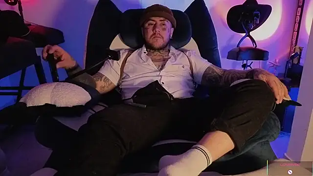 Snapshot of Ash_gusbig chatting on 01/14/26, 03:12 Ash gusbig online show from 01/14/26, 03:12