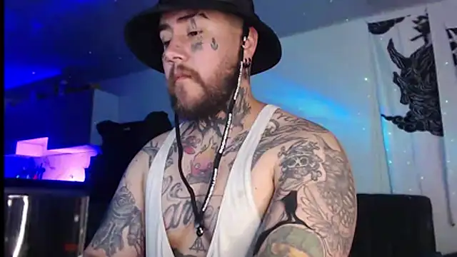 Snapshot of Ash_gusbig chatting on 02/23/26, 01:25 Ash gusbig online show from 02/23/26, 01:25