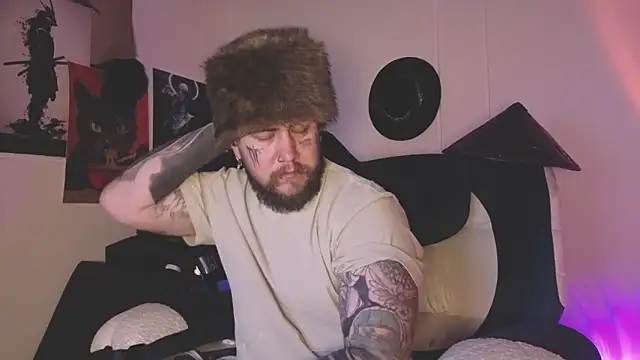 Snapshot of Ash_gusbig chatting on 03/19/26, 03:32 Ash gusbig online show from 03/19/26, 03:32