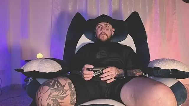 Snapshot of Ash_gusbig chatting on 04/06/26, 03:15 Ash gusbig online show from 04/06/26, 03:15