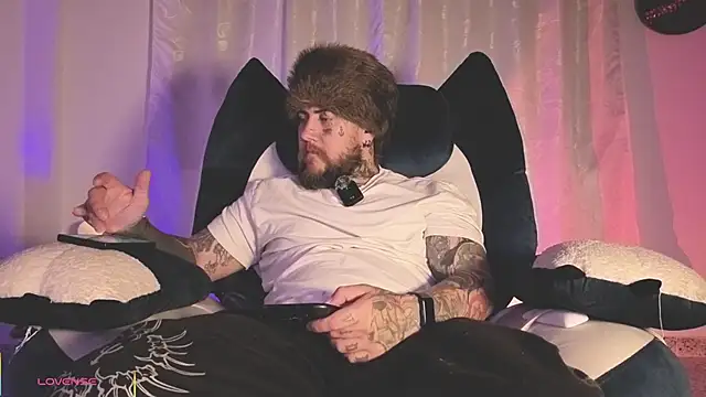 Snapshot of Ash_gusbig chatting on 04/11/26, 03:33 Ash gusbig online show from 04/11/26, 03:33