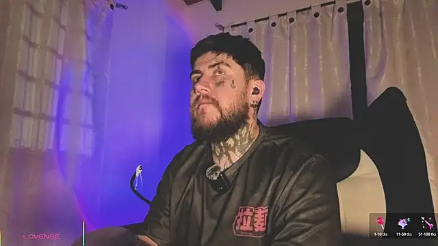 Snapshot of Ash_gusbig chatting on 04/14/26, 03:01 Ash gusbig online show from 04/14/26, 03:01