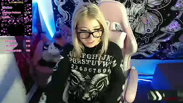 GamerCarrie online show from 01/02/25, 08:39