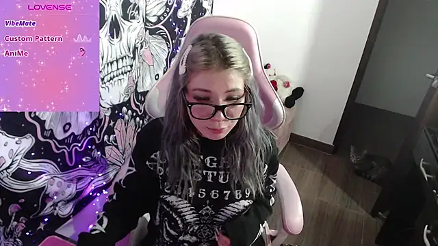 GamerCarrie online show from 02/20/25, 11:54