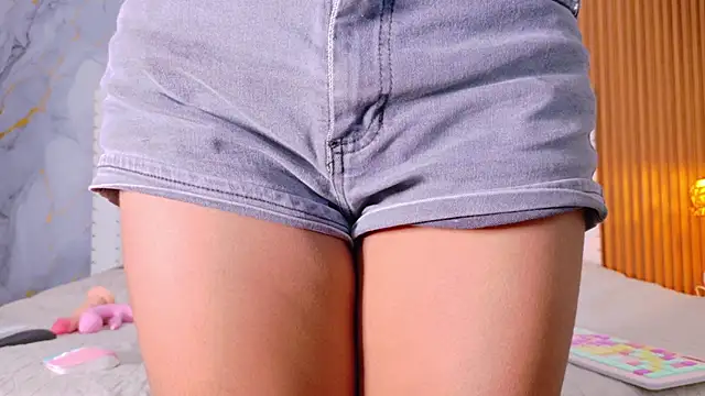 Snapshot of indianschoolgirl chatting on 11/11/25, 07:36 indianschoolgirl online show from 11/11/25, 07:36